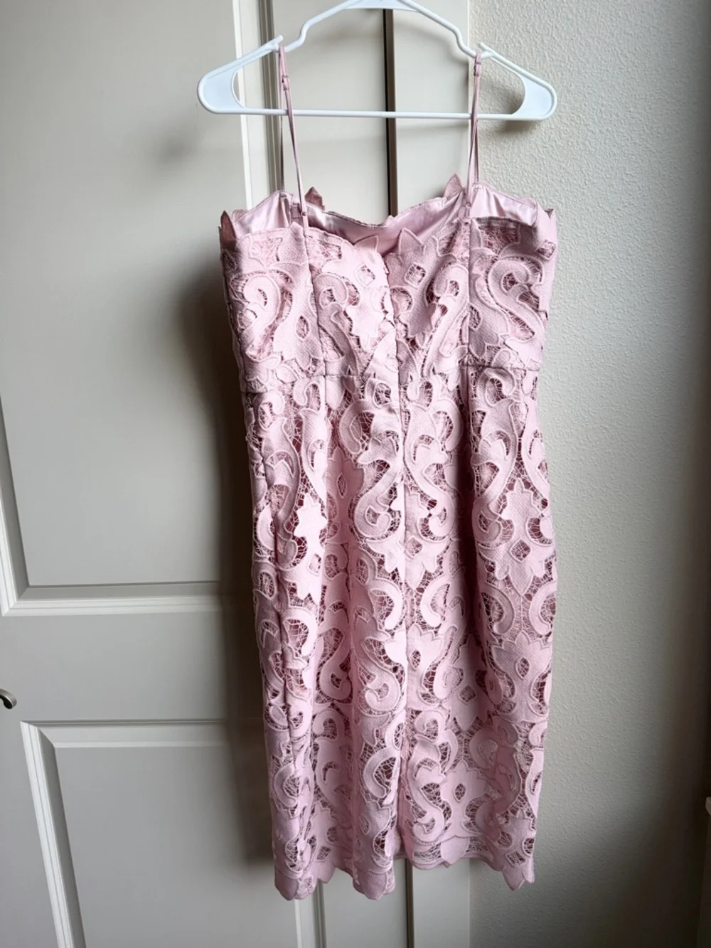 Bardot Dusty Pink Lace Midi Dress with Spaghetti Straps - Picture 2 of 4